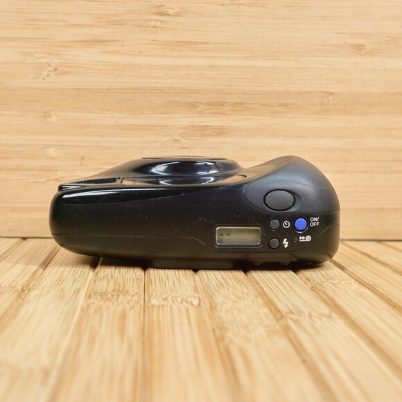 Vintage Yashica EZS Zoom 70, 35mm Point and Shoot Film Camera, Made in Japan - Picture 5 of 8